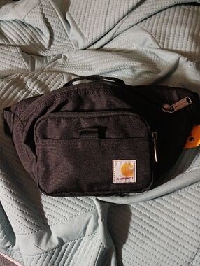 Carhartt Classic Waist Pack with Front Pocket In BLACK